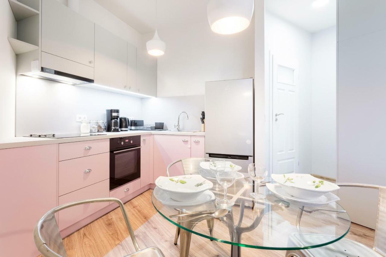 Apartments Mtp Poznan Maleckiego By Renters المظهر الخارجي الصورة